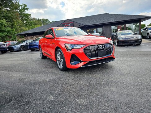 Used 2021 Audi e-tron Premium w/ Black Optic Package image 20
