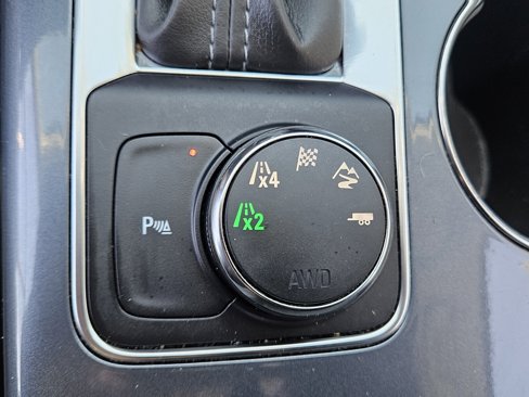 Used 2019 Chevrolet Blazer LT image 28