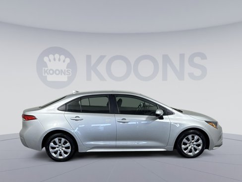 Used 2024 Toyota Corolla LE image 8