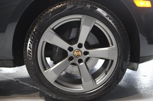 Certified 2024 Porsche Macan image 14