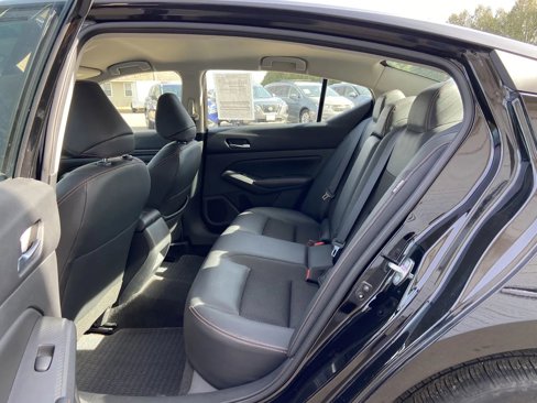 Used 2022 Nissan Altima 2.5 SR image 21