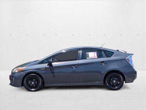 Used 2013 Toyota Prius Two image 9
