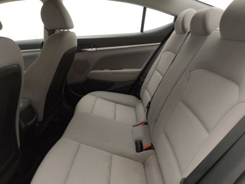 Used 2019 Hyundai Elantra SEL image 18