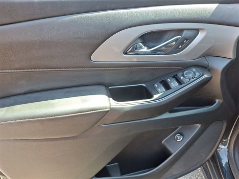 Certified 2020 Chevrolet Traverse LT image 10