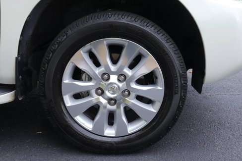 Used 2014 Toyota Sequoia Platinum image 46