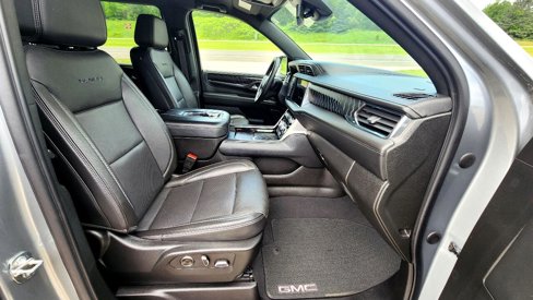 Used 2023 GMC Yukon Denali image 27