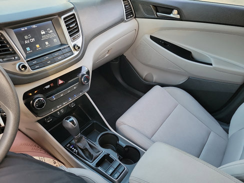Used 2018 Hyundai Tucson SEL image 13