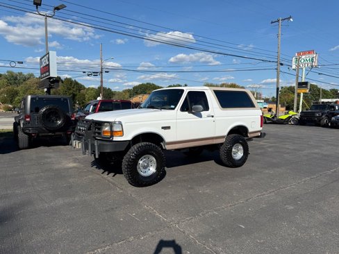 Used 1996 Ford Bronco Eddie Bauer image 1