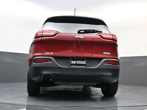 Used 2017 Jeep Cherokee Latitude w/ Safety/Convenience Group image 23