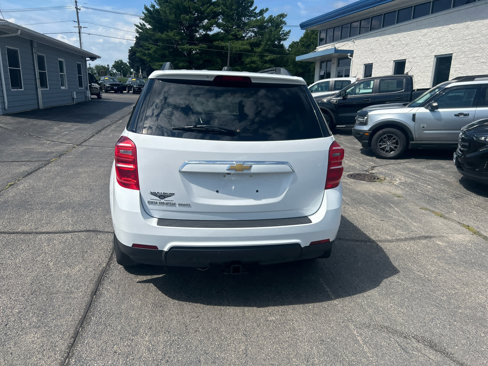 Used 2017 Chevrolet Equinox LT w/ Convenience Package image 4