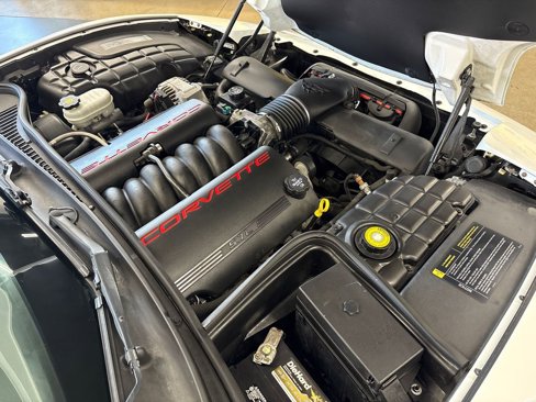 Used 2004 Chevrolet Corvette Coupe w/ Preferred Equipment Group image 50