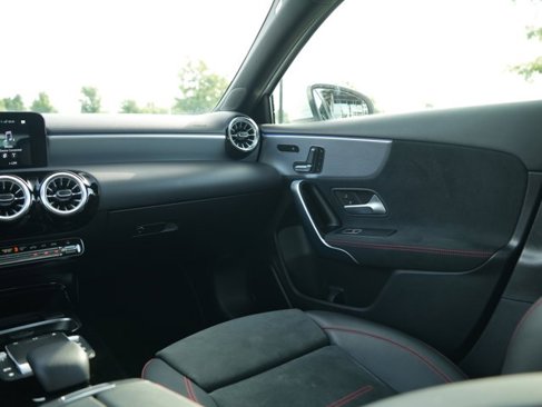 Certified 2022 Mercedes-Benz A 220 4MATIC image 21