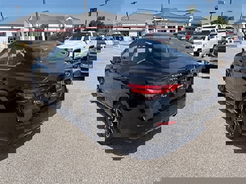 Used 2024 Nissan Sentra SV image 5