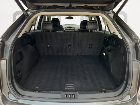 Used 2018 Ford Edge Titanium image 12