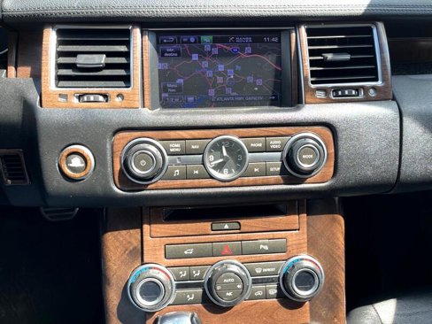 Used 2013 Land Rover Range Rover Sport HSE image 9