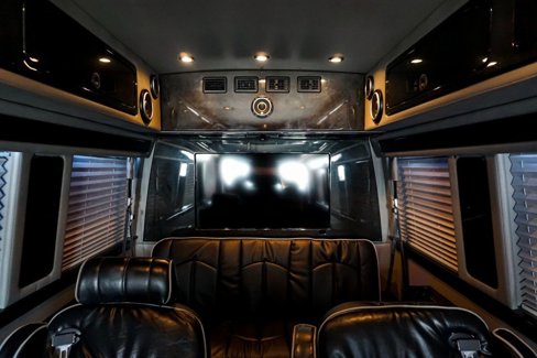 Used 2014 Mercedes-Benz Sprinter 2500 image 33