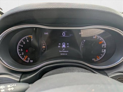 Used 2019 Jeep Grand Cherokee Limited w/ Luxury Group II image 10