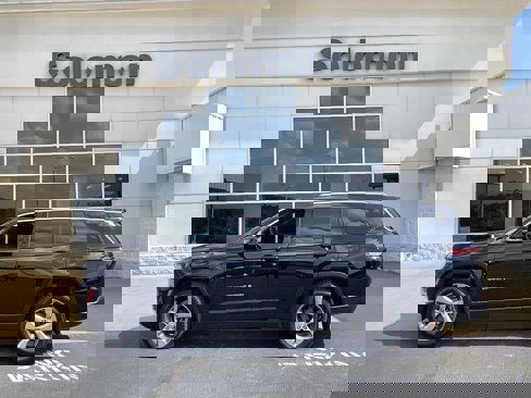 Certified 2022 Jeep Grand Cherokee L Limited image 1