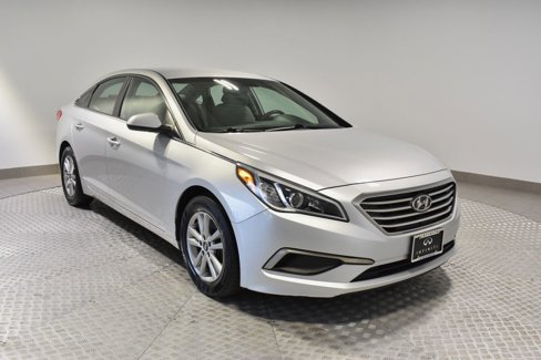 Used 2017 Hyundai Sonata SE w/ Cargo Package image 7