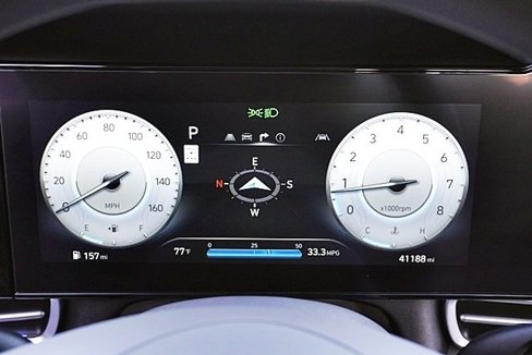 Certified 2024 Hyundai Elantra SEL image 32