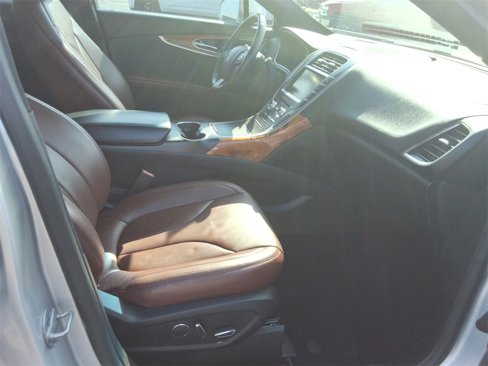 Used 2016 Lincoln MKX Reserve w/ Technology Package image 24