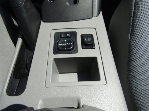 Used 2011 Toyota RAV4 2WD image 28
