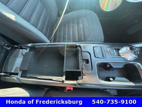 Used 2017 Ford Fusion SE image 28
