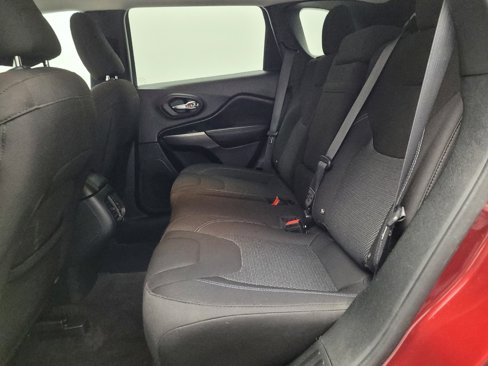 Used 2019 Jeep Cherokee Latitude w/ Popular Appearance Group image 18