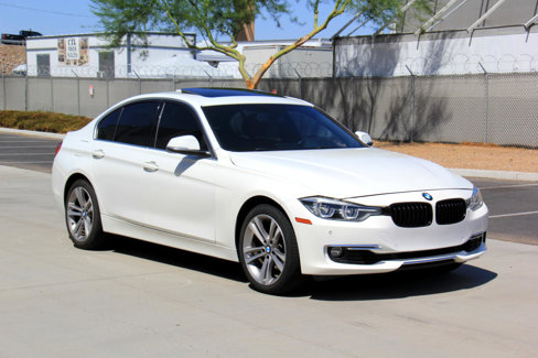 Used 2017 BMW 330i xDrive Sedan image 3