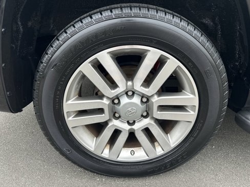 Used 2011 Toyota 4Runner SR5 image 36