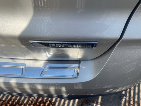 Used 2017 Chevrolet Traverse Premier image 17