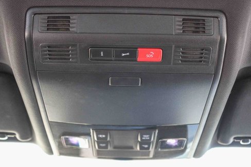 Used 2015 Volkswagen GTI SE image 16