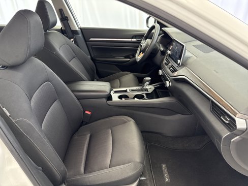 Used 2023 Nissan Altima 2.5 SV image 12