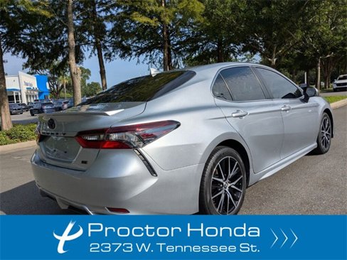 Used 2023 Toyota Camry SE image 8