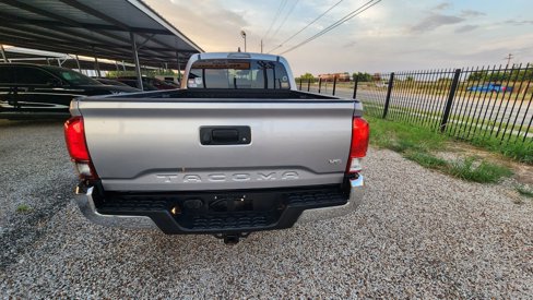 Used 2020 Toyota Tacoma TRD Off-Road image 15