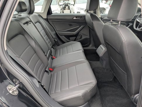 Used 2024 Volkswagen Jetta SE image 13