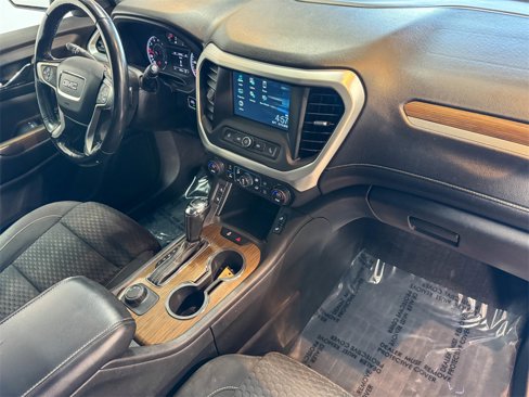 Used 2019 GMC Acadia SLE image 26