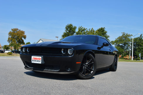 Used 2017 Dodge Challenger SXT Plus image 23