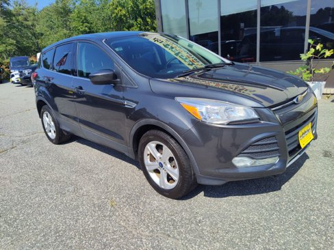 Used 2016 Ford Escape SE w/ SE Cold Weather Package image 2