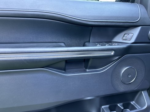 Used 2019 Ford Expedition Max XLT w/ Equipment Group 202A image 17
