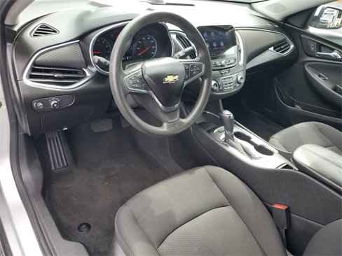 Used 2020 Chevrolet Malibu LT image 18