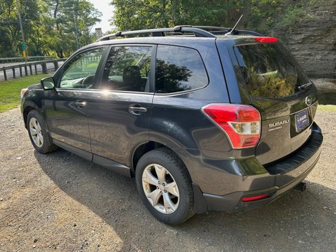 Used 2015 Subaru Forester 2.5i Premium w/ All-Weather Package image 3