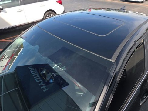 Certified 2023 Hyundai Elantra Limited image 10