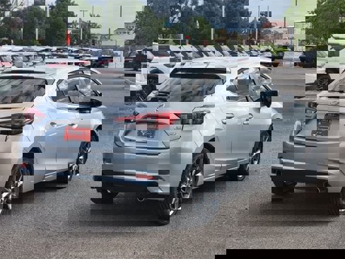 Used 2018 MAZDA MAZDA3 Touring image 3