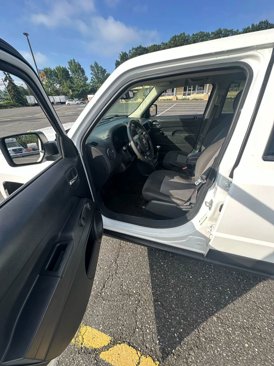 Used 2016 Jeep Patriot Sport image 16