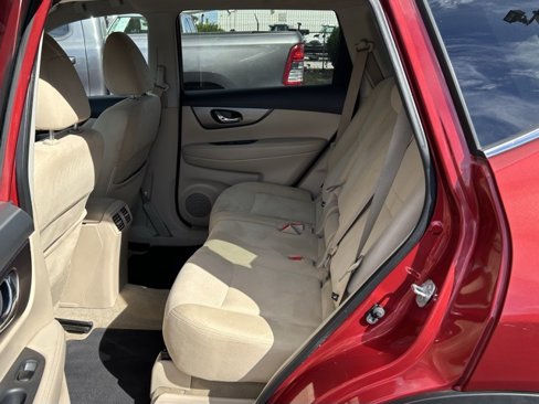 Used 2015 Nissan Rogue SV w/ SV Premium Package image 14