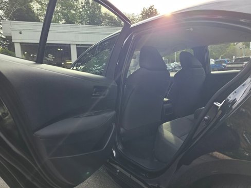 Used 2022 Toyota Corolla LE image 18
