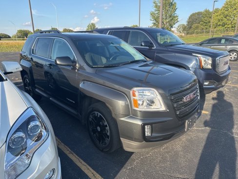 Used 2017 GMC Terrain SLE w/ Nightfall Package image 5
