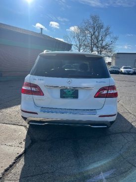 Used 2012 Mercedes-Benz ML 350 BlueTEC 4MATIC image 4