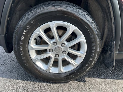 Used 2015 Jeep Grand Cherokee Laredo w/ Quick Order Package 23E image 9